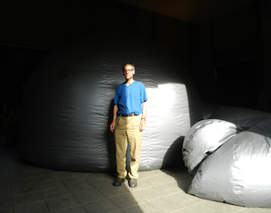 Sten Salomonsson och GUs mobila planetarium